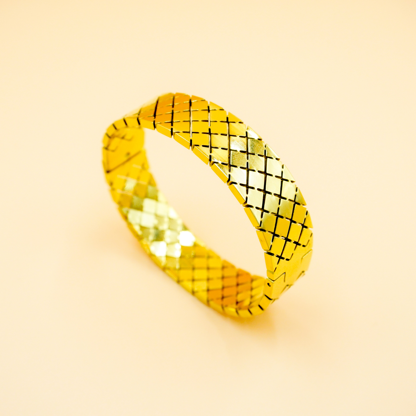 Stunning Golden Stainless Steel Anti-Tarnish Bracelet
