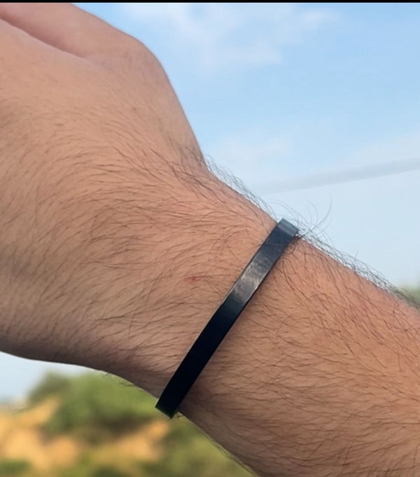SleekEdge™ Unisex Black Stainless Steel Bracelet