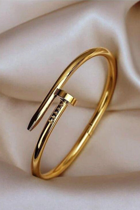 NOVA | Nail bangle