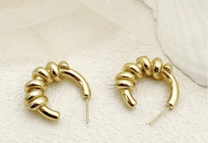 18 k gold plated ear ring