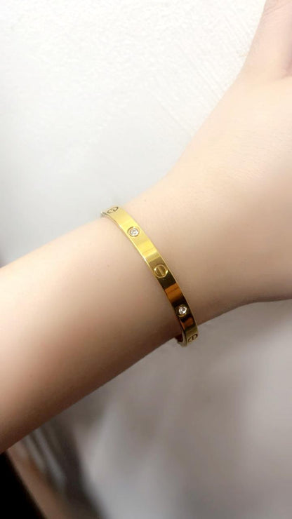 Emerald Stone Bracelet (Viral on TIKTOK)