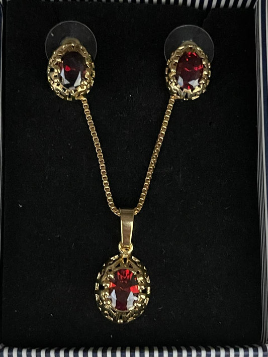Beautifull Red Golden Locket with Earrings Necklace set for Girls Luxury Necklace with eyerings, Stone Studded Golden Locket