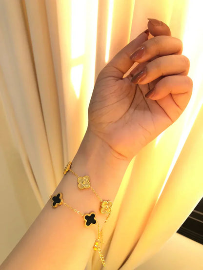 Van Cleef & Arpels 18ct