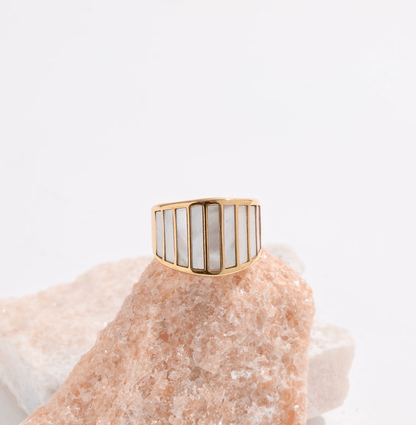 Stella - Mother of Pearl Statement Ring
